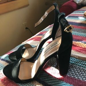Steve Madden strappy heel